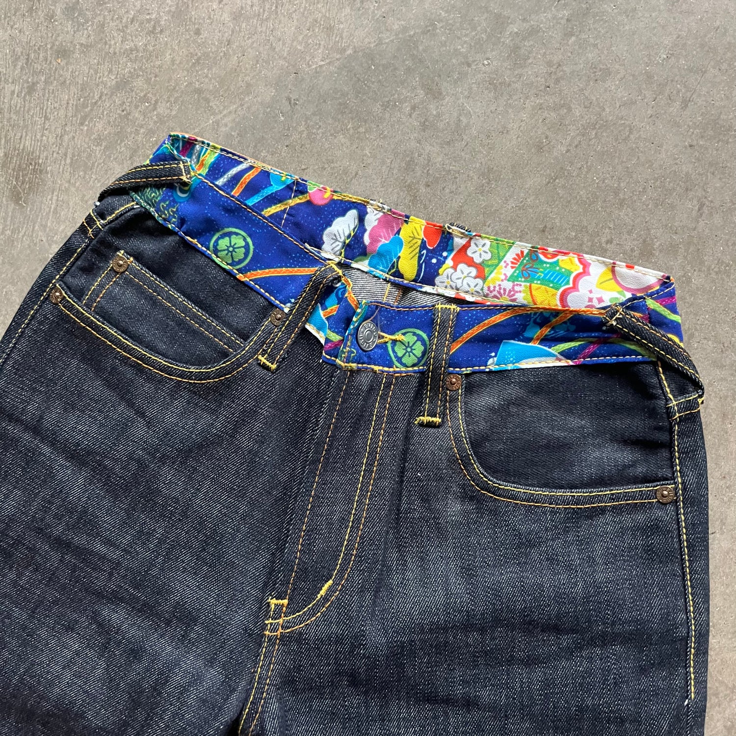 26x32 00s Rainbow Evisu Jeans