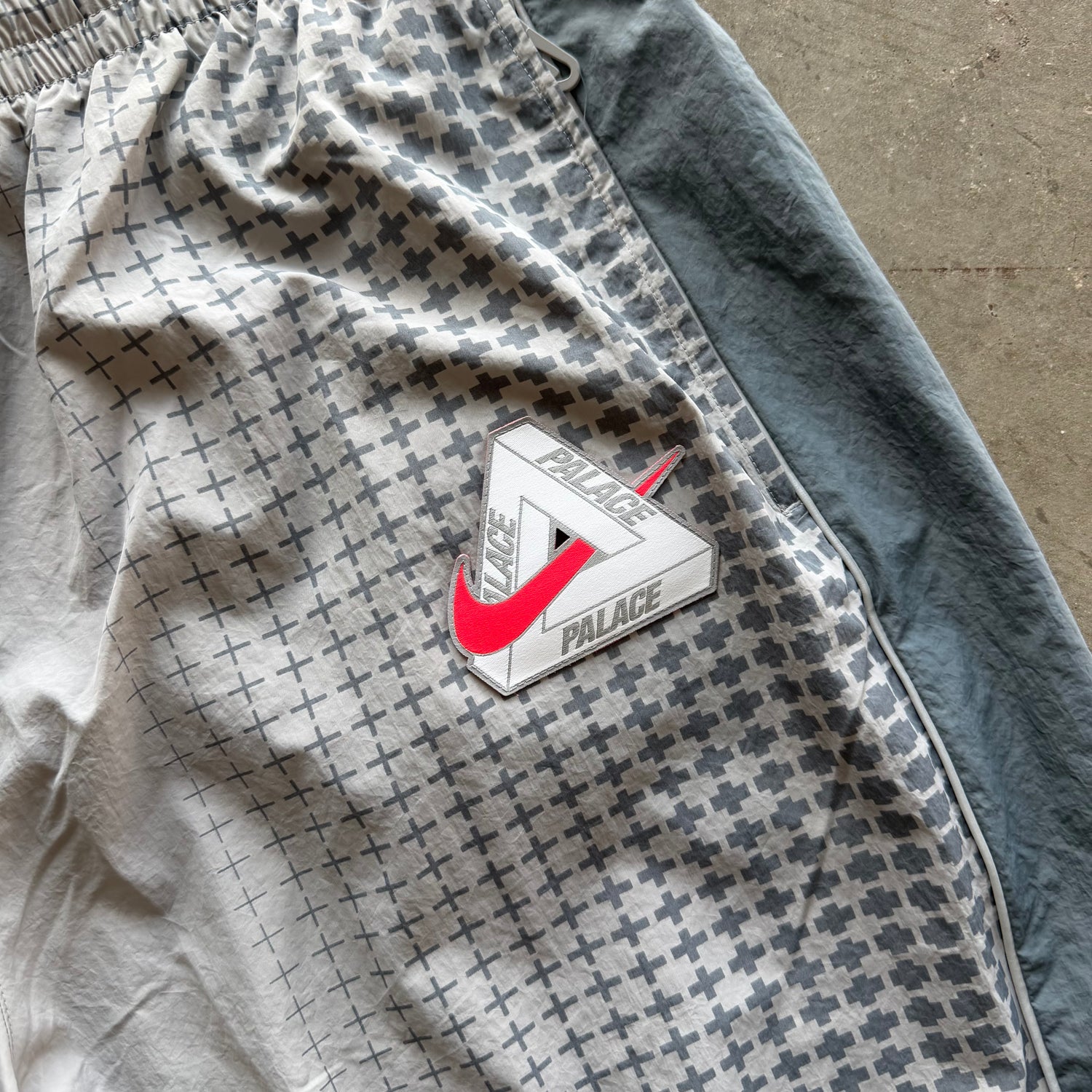 XL Nike x Palace England Track pants Gray