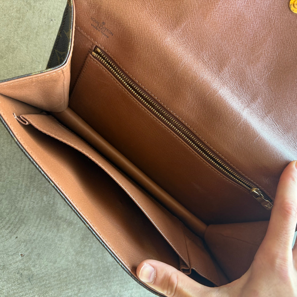 Louis Vuitton Pochette Dame Clutch