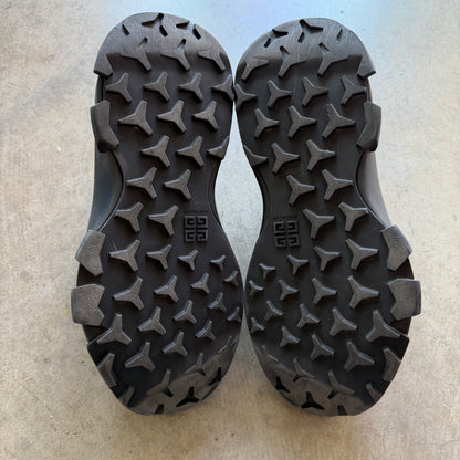 12 Used Givenchy Monumental Mallow Low Rubber Slip On