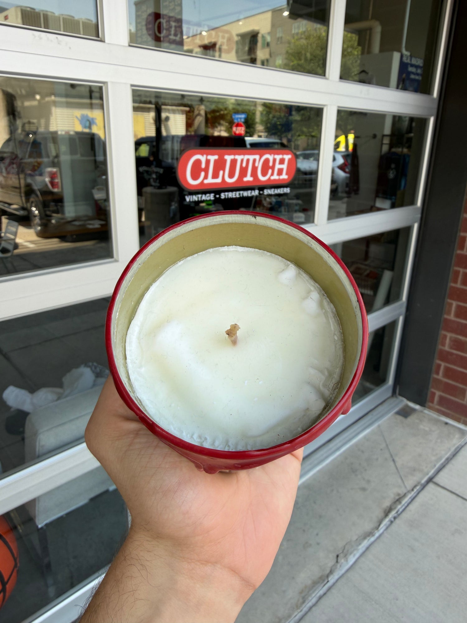 Clutch Wax Candle V.1