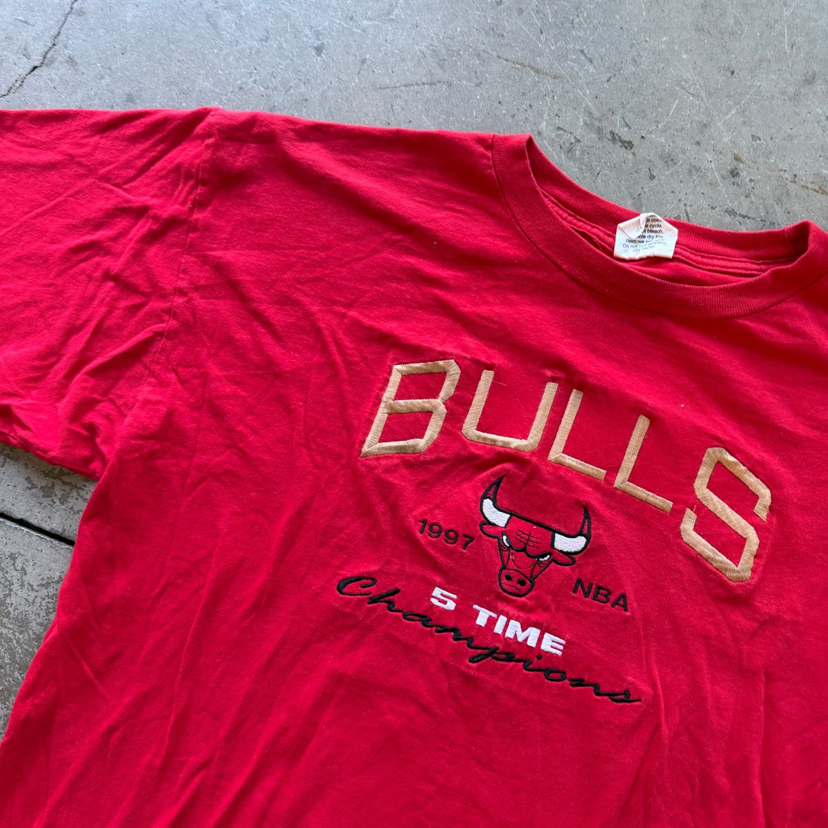 XXL 1997 Bulls 5 Time Champions Tee