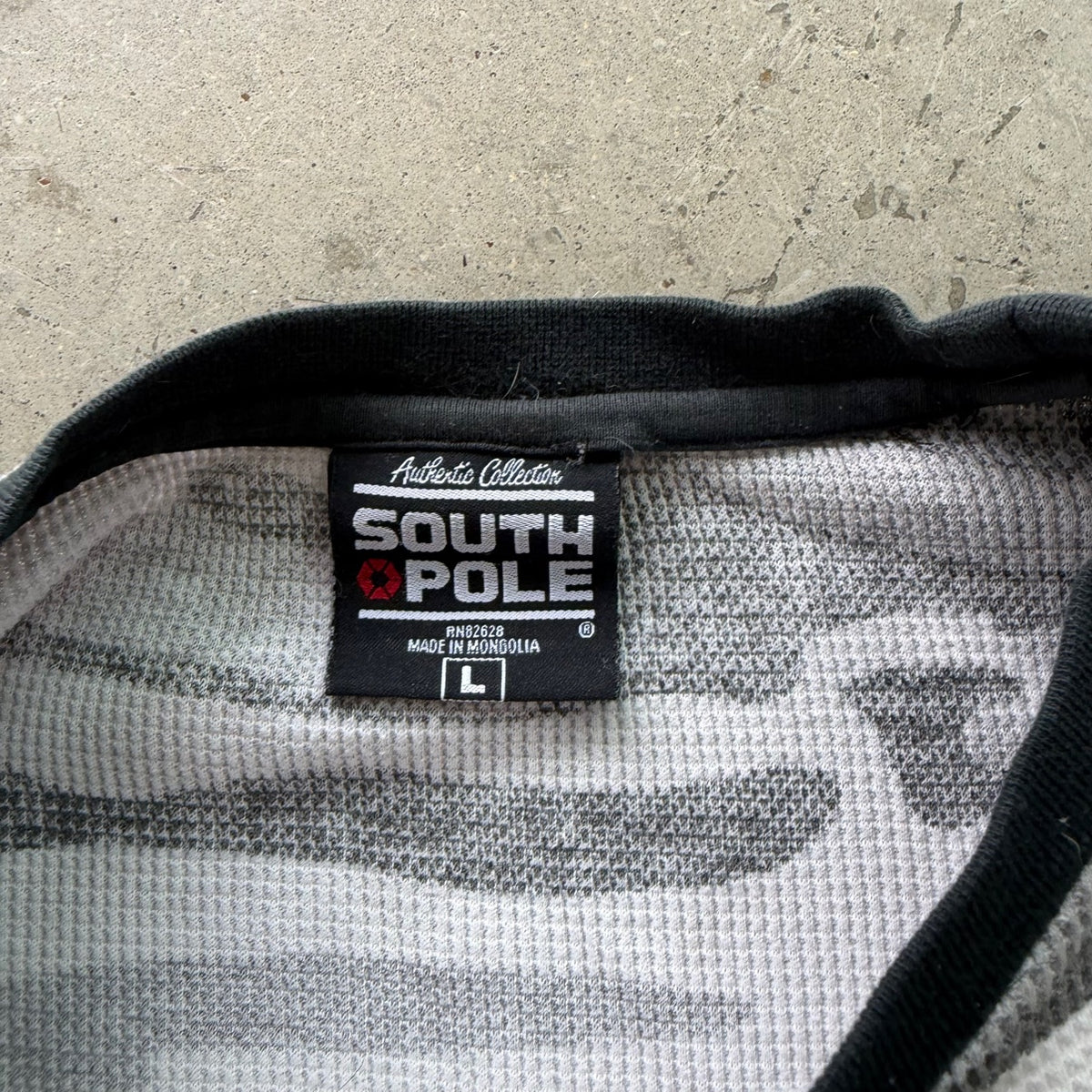 L South Pole Camo Thermal
