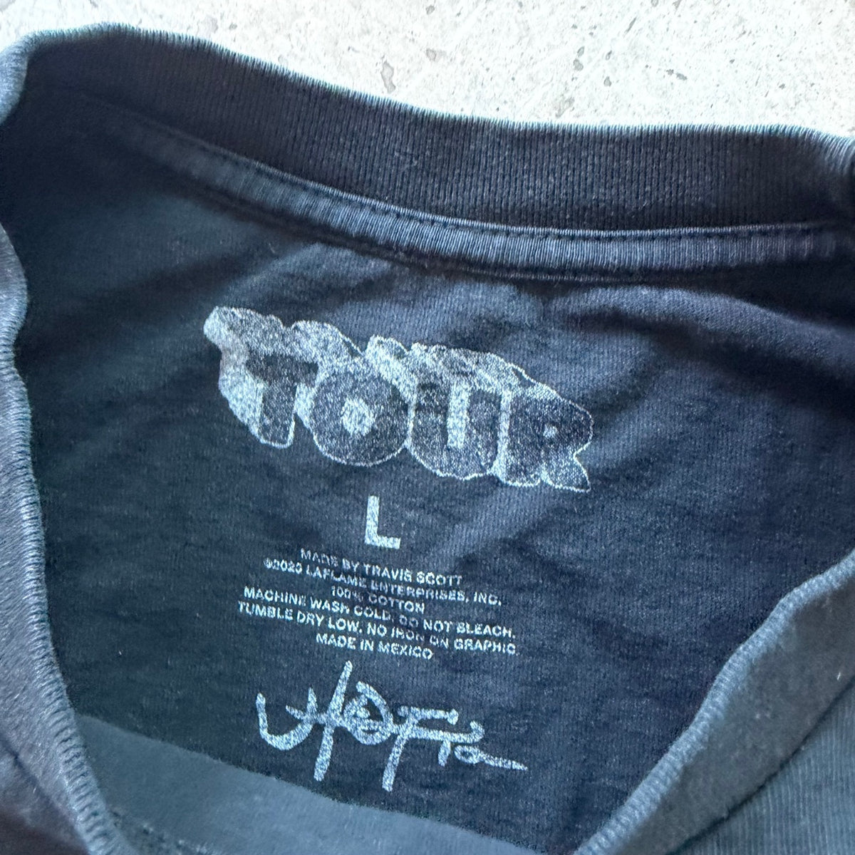 L Travis Scott Utopia Tour Tee