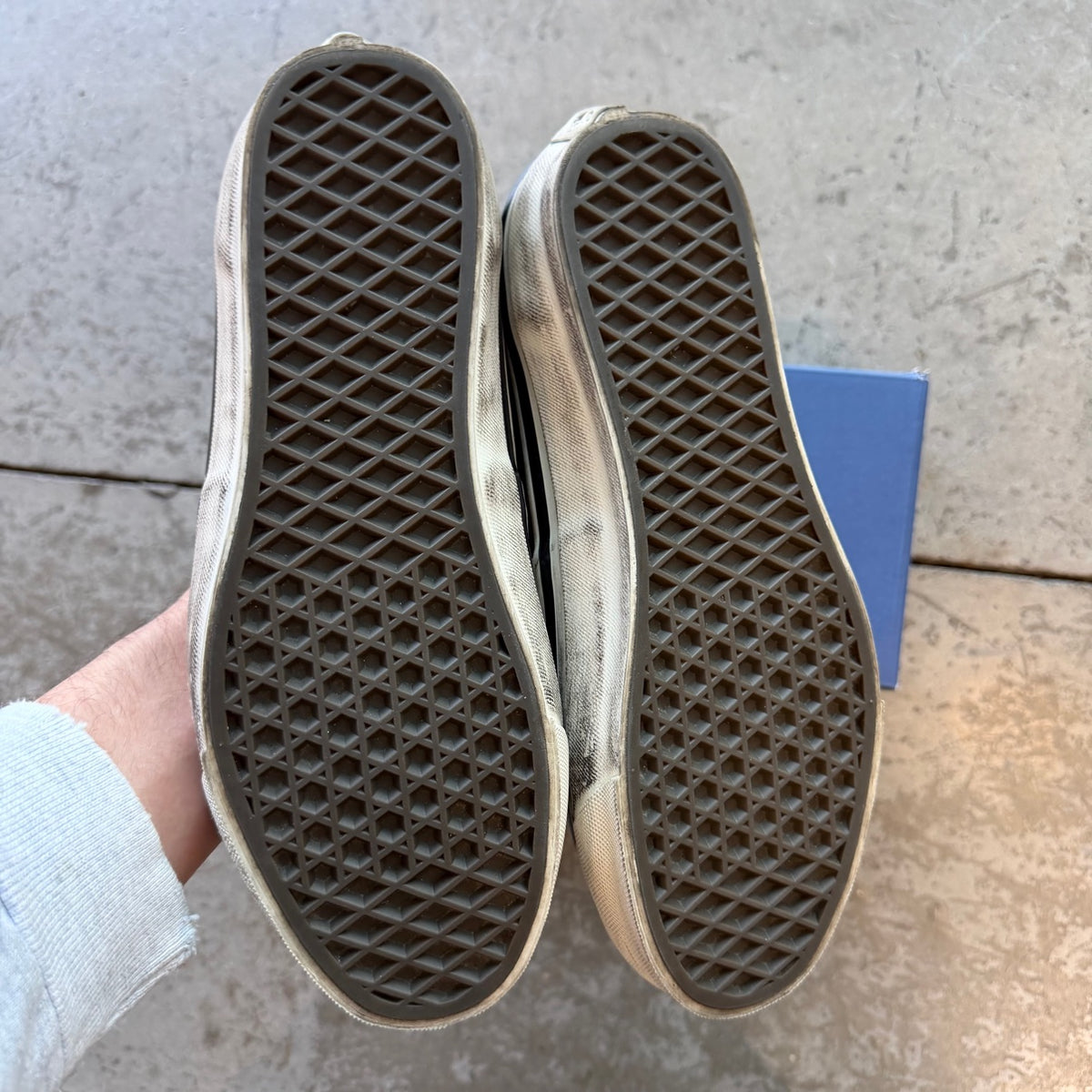 7 Vans LX Authentic 44 Sequin